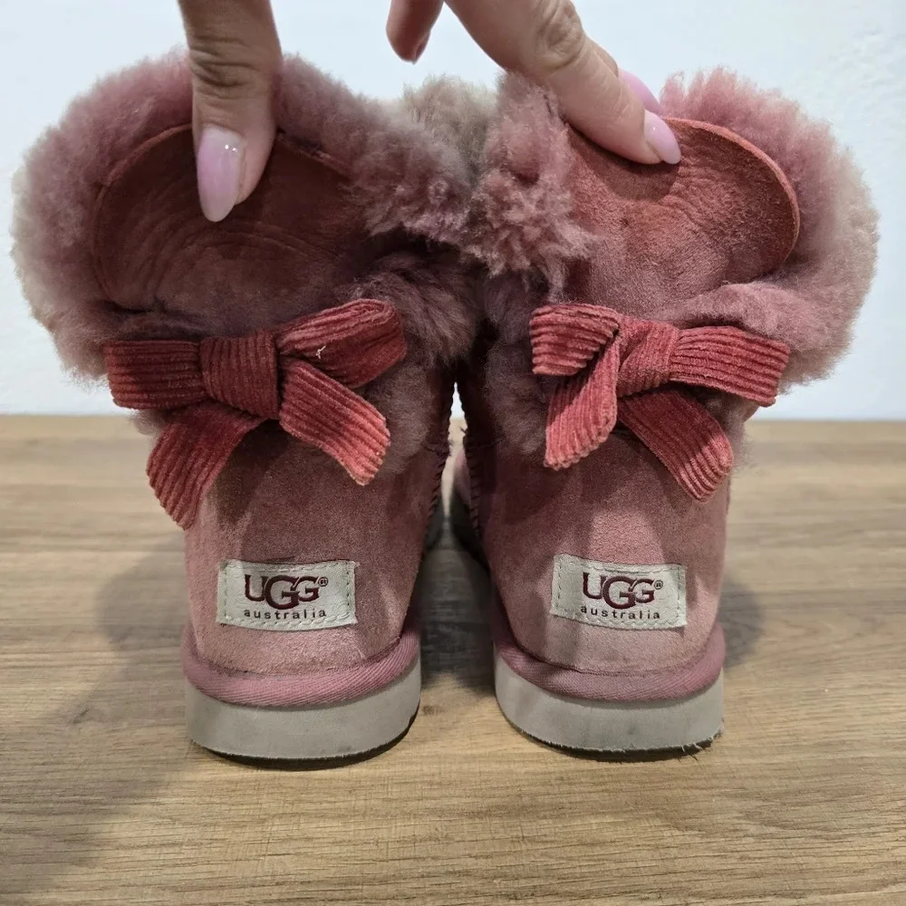 UGG authentic mini